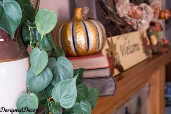 Decorations for the Fall Mantel