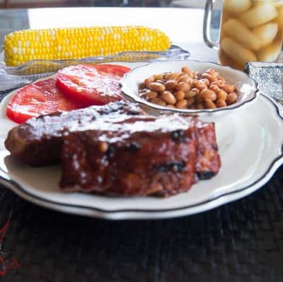 Barbecue Ribs with Dry Rub and Homemade Sauce!