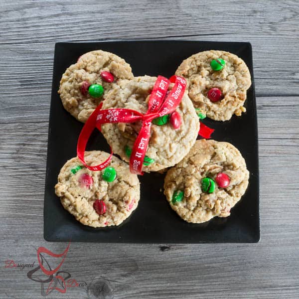 Holiday Oatmeal Cookies with M&M's