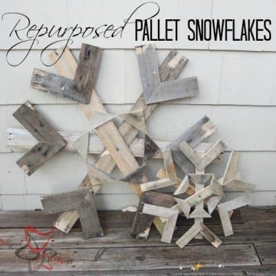 Repurposed Pallet Snowflakes!