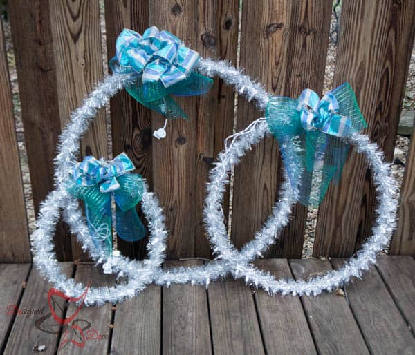 DIY Outdoor Christmas Hanging Light Rings