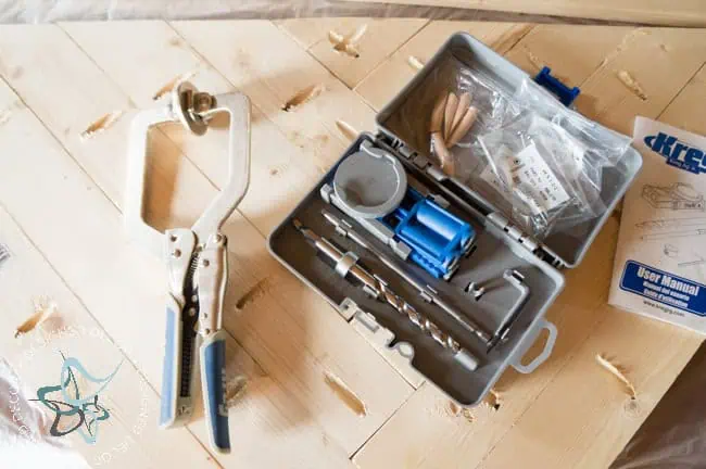 Repurposed-Headborad-Corner-Bench -kreg jig Repurposed-Headborad-Corner-Bench (9 of 19)