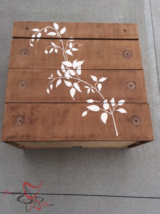 How to Stencil on wood - Dresser 