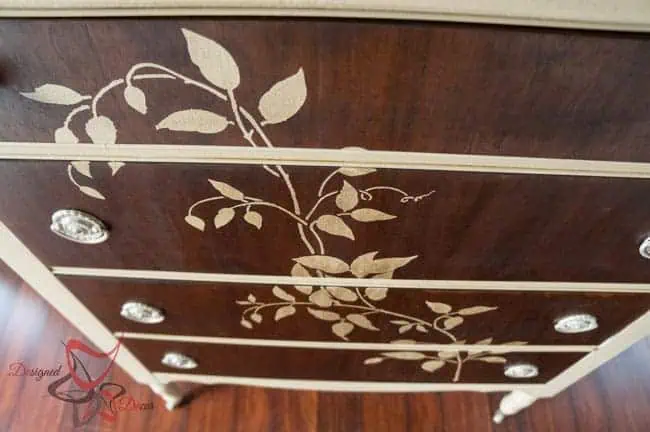 How to Stencil on wood - stenciling a dresser How to Stencil on wood - Dresser