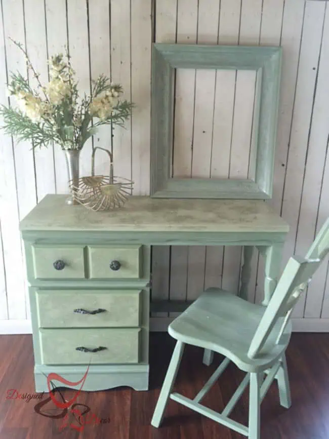 La Chaux-French Lime Paint-Printemps-Desk Makeover-furniture makeover La Chaux-French Lime Paint-Printemps-Desk Makeover-2