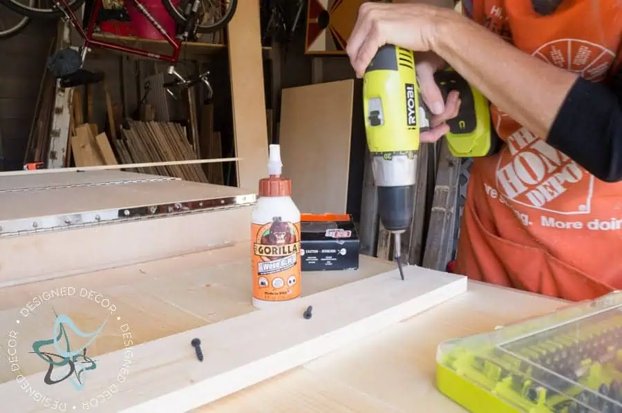 holiday-ornament-display-#dihworkshop-support brace holiday-ornament-display-dihworkshop-5