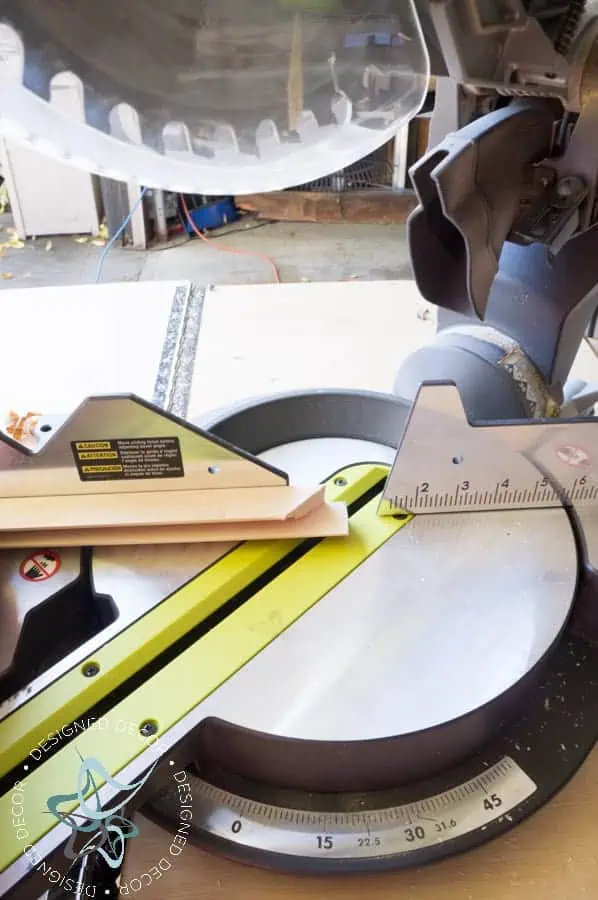 holiday-ornament-display-#dihworkshop-Ryobi-miter saw holiday-ornament-display-dihworkshop-7