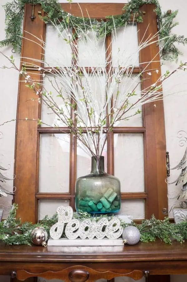2016-christmas-home-tour-designed-decor-entryway 2016-christmas-home-tour-designed-decor-3