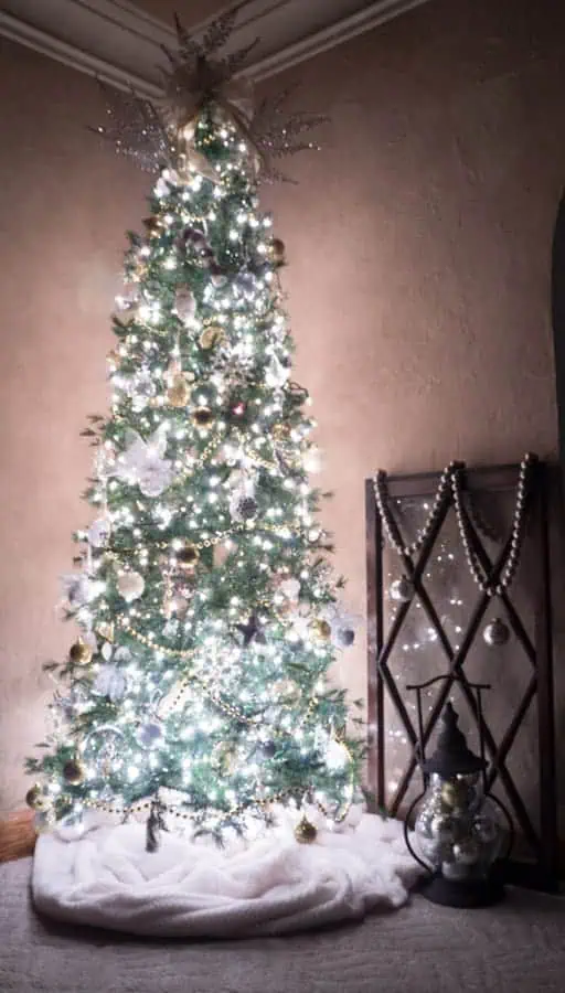 christmas-2016-home-tour-designed-decor-lighted-Christmas-tree christmas-2016-home-tour-designed-decor-14