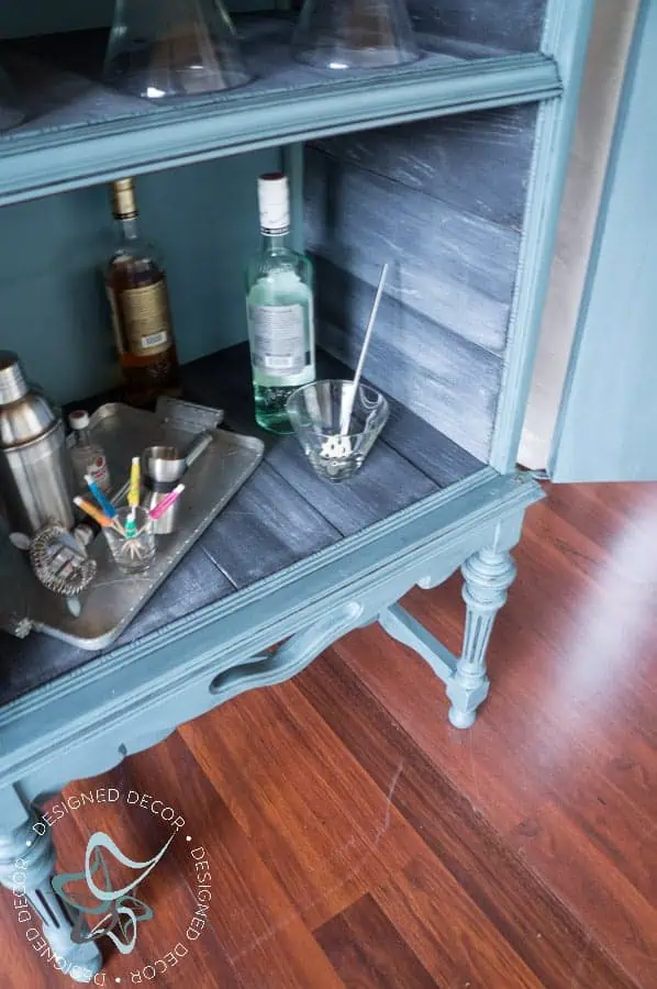 How to wood wash pallet wood- Designed Decor