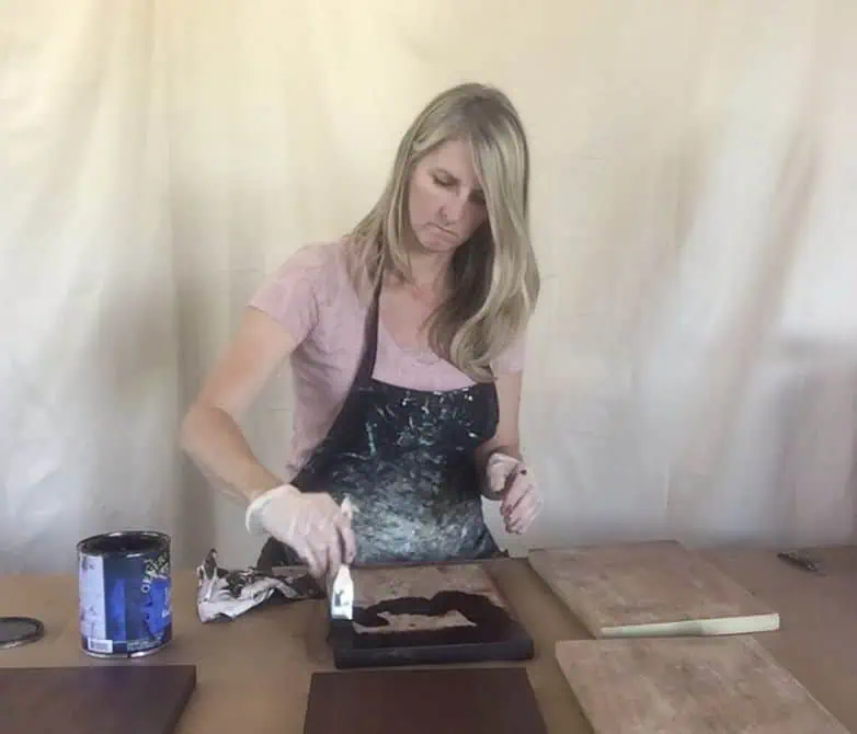 stain wood plaques using java gel stain