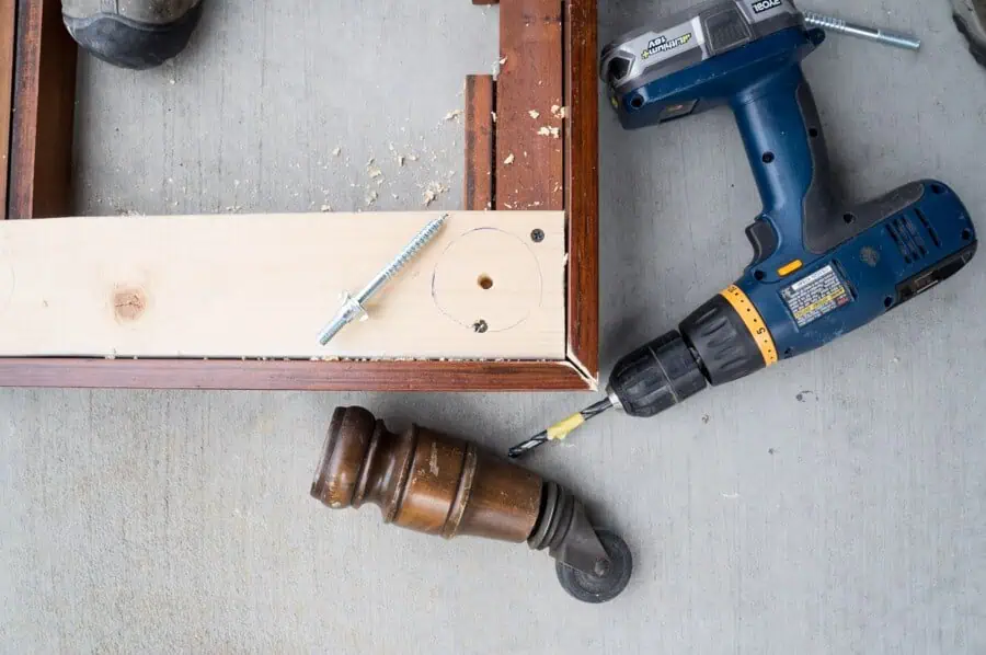 attached legs to support frame