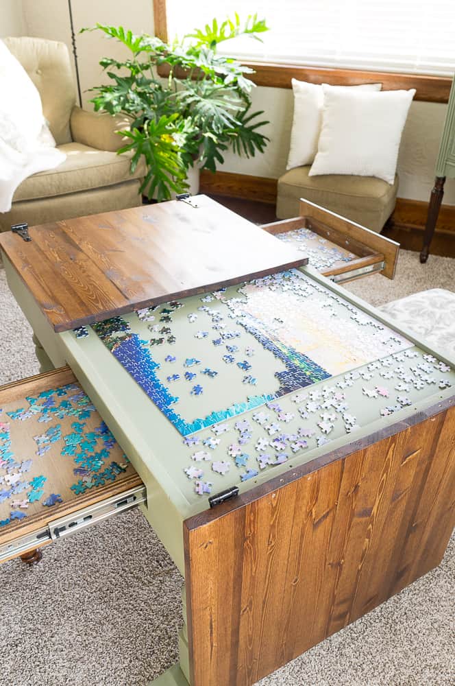 DIY jigsaw puzzle table with open top