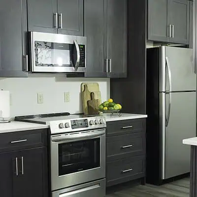 Modern Kitchen Makeover for the Guest Suite