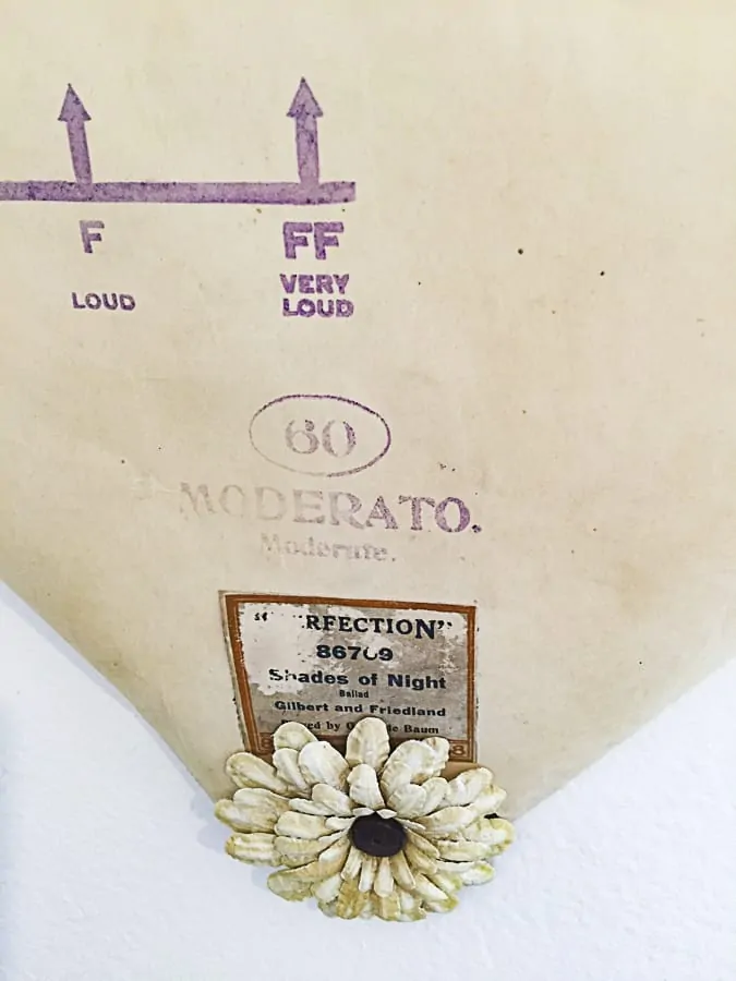 Piano Scroll Music Quotes