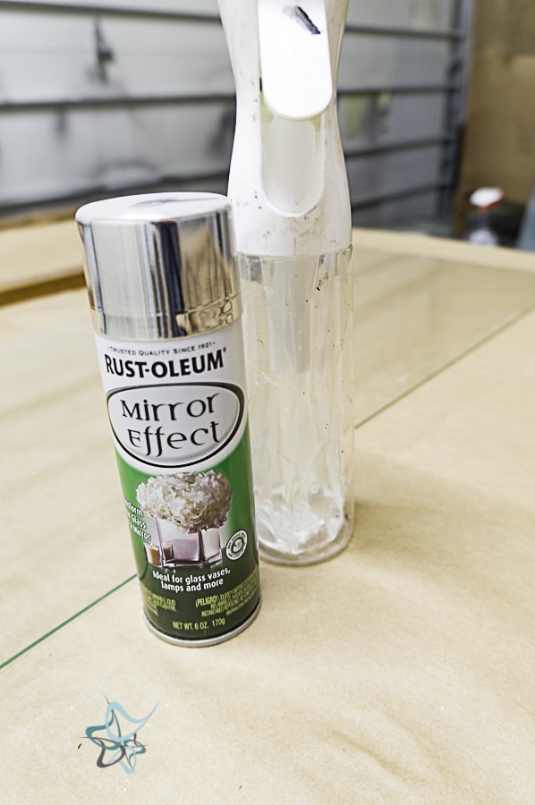 image of a can pf mirror effect spray paint