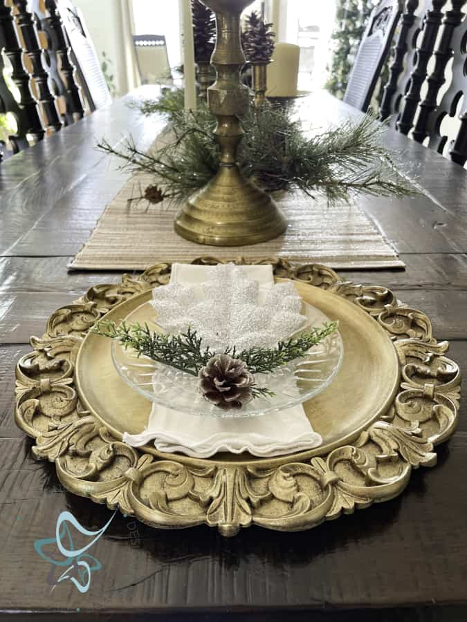 winter dining tablescape