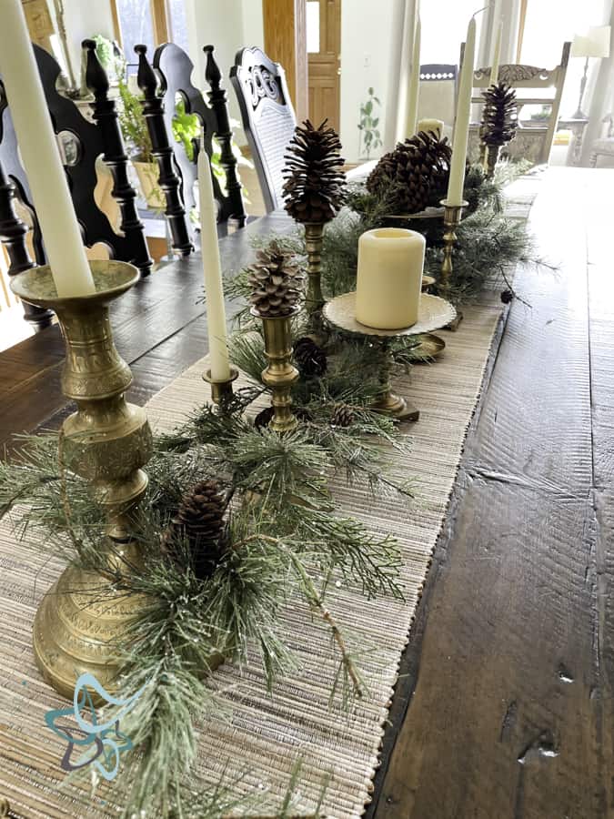 Winter dining tablescape